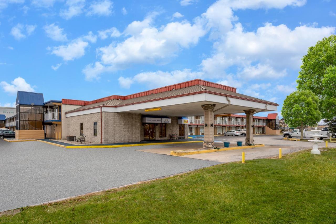 מלון Super 8 By Wyndham Perrysburg-Toledo מראה חיצוני תמונה
