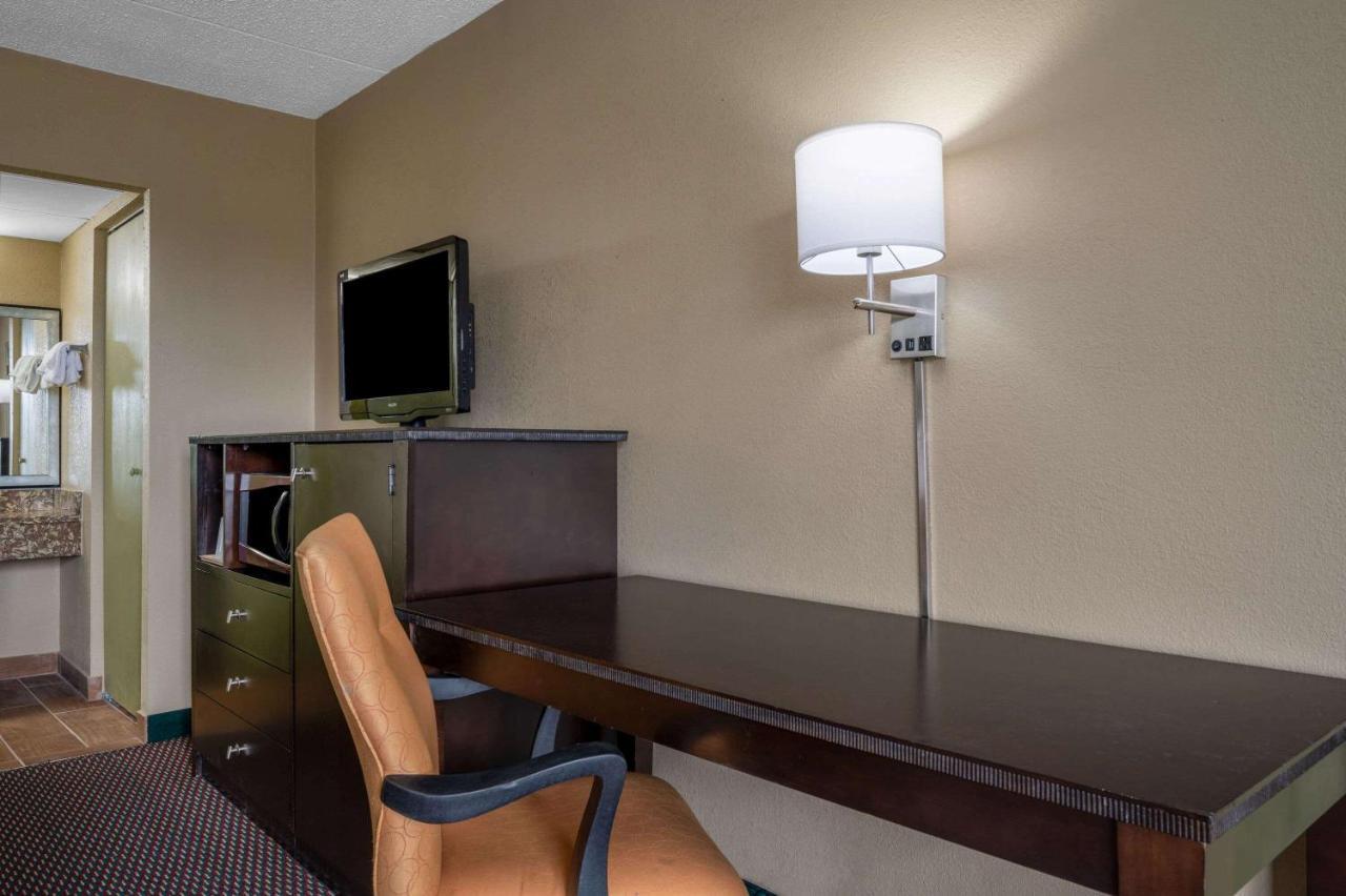 מלון Super 8 By Wyndham Perrysburg-Toledo מראה חיצוני תמונה