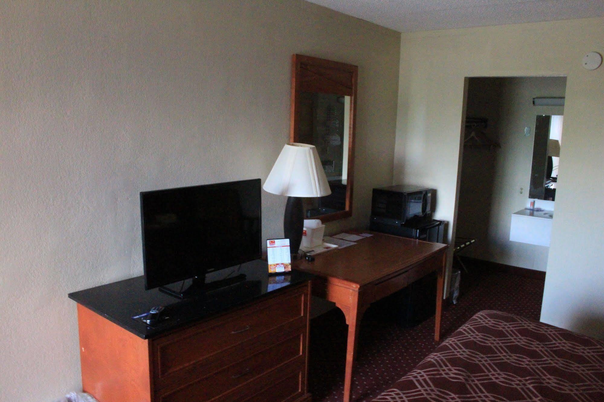 מלון Super 8 By Wyndham Perrysburg-Toledo מראה חיצוני תמונה
