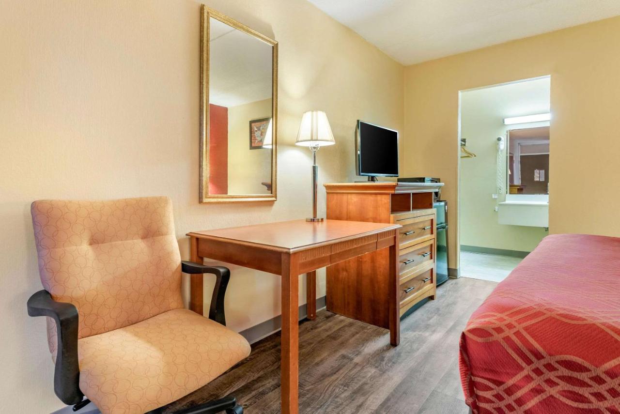 מלון Super 8 By Wyndham Perrysburg-Toledo מראה חיצוני תמונה